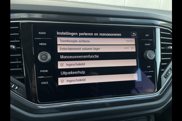 Volkswagen T-Roc 1.5 TSI Sport LED | Trekhaak | Carplay | Camera | Virtual Cockpit | PDC