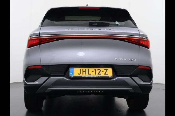 BYD ATTO 3 Comfort 60 kWh PANO| STOELVERW.| FABR. GARANTIE T/M 2029 | AANDRIJFLIJN EN ACCU ZELFS T/M 2031 | BTW VERREKENBAAR