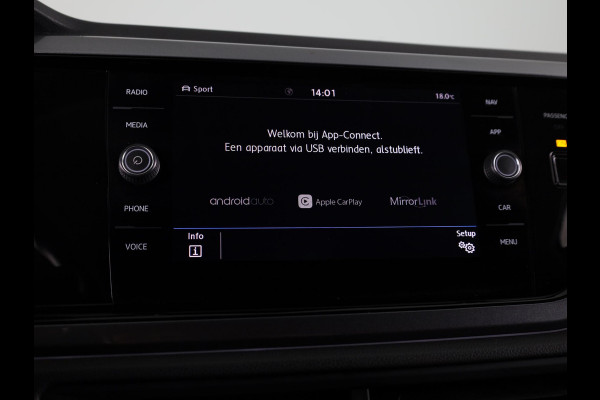 Volkswagen Polo 1.0 TSI Highline 95 pk Automaat (DSG) | Navigatie | Parkeersensoren | Autom. airco | Adaptieve cruise control | Apple Carplay/Android Auto |