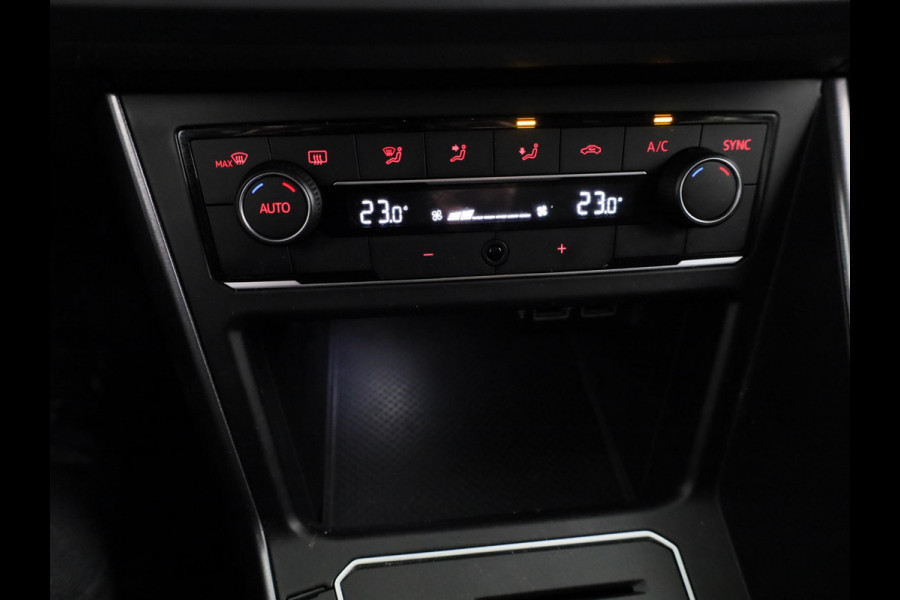 Volkswagen Polo 1.0 TSI Highline 95 pk Automaat (DSG) | Navigatie | Parkeersensoren | Autom. airco | Adaptieve cruise control | Apple Carplay/Android Auto |