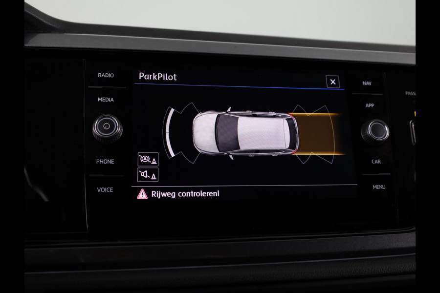 Volkswagen Polo 1.0 TSI Highline 95 pk Automaat (DSG) | Navigatie | Parkeersensoren | Autom. airco | Adaptieve cruise control | Apple Carplay/Android Auto |