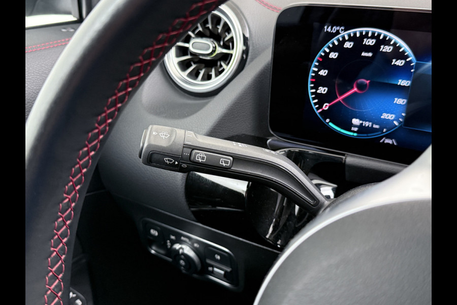 Mercedes-Benz EQA 250 AMG 67kWh Apple Carplay Android Auto Pano-/Schuif-Dak Leer/Alcantara Advanced LED-High-Performance Camera Navi+10" Connect D 191pk AUT. Night-pakket Connect-20 DAB Actieve park-assist+Rem-assistent Adaptive-Gr-licht Stoelverwarming Elek.Achterklep DAB High Perf.-LED  Keyless Business Solution 11kw-AC 1e Eigenaar Origineel Nederlandse Auto S.O.H. 91% 750kg Trekvermogen