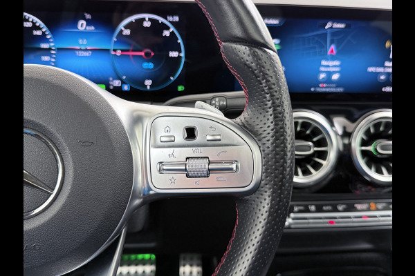 Mercedes-Benz EQA 250 AMG 67kWh Apple Carplay Android Auto Pano-/Schuif-Dak Leer/Alcantara Advanced LED-High-Performance Camera Navi+10" Connect D 191pk AUT. Night-pakket Connect-20 DAB Actieve park-assist+Rem-assistent Adaptive-Gr-licht Stoelverwarming Elek.Achterklep DAB High Perf.-LED  Keyless Business Solution 11kw-AC 1e Eigenaar Origineel Nederlandse Auto S.O.H. 91% 750kg Trekvermogen