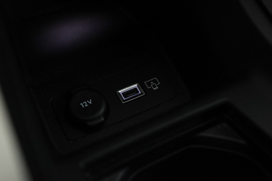 Peugeot 308 1.2 PureTech Active Pack Business Digital Dash, Navigatie, Automaat