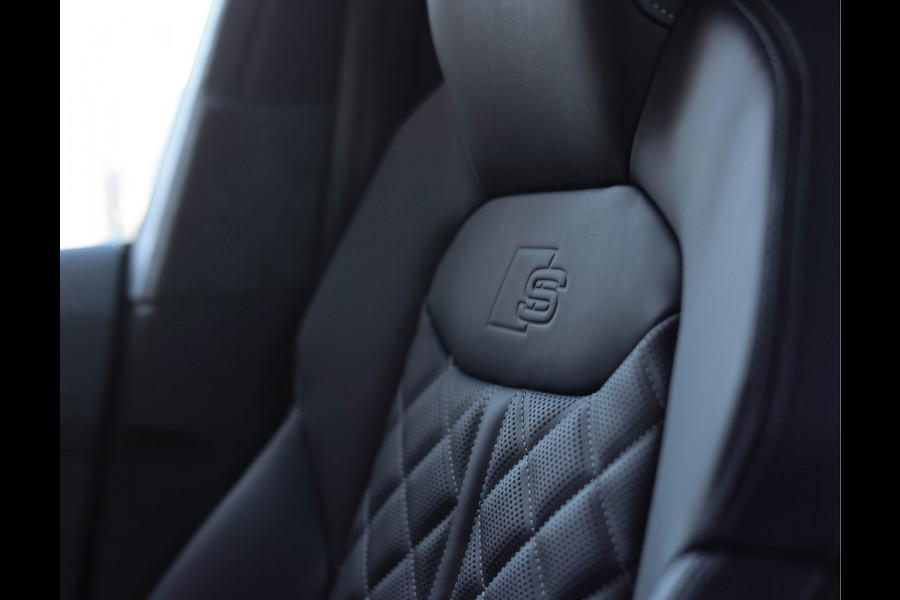Audi Q8 60 TFSI e Quattro Pro Line S Competition | B&O - Trekhaak - Pano - SoftClose - Massage