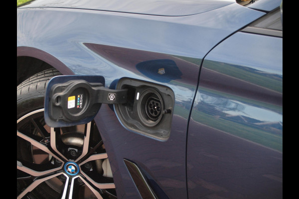 BMW 5 Serie Touring 530e xDrive Business Edition Plus | M-Pakket | Laser Led | Head-up display | Camera  NL-Auto |