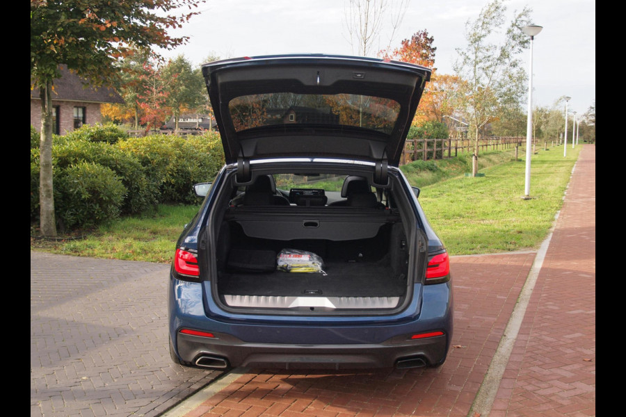 BMW 5 Serie Touring 530e xDrive Business Edition Plus | M-Pakket | Laser Led | Head-up display | Camera  NL-Auto |