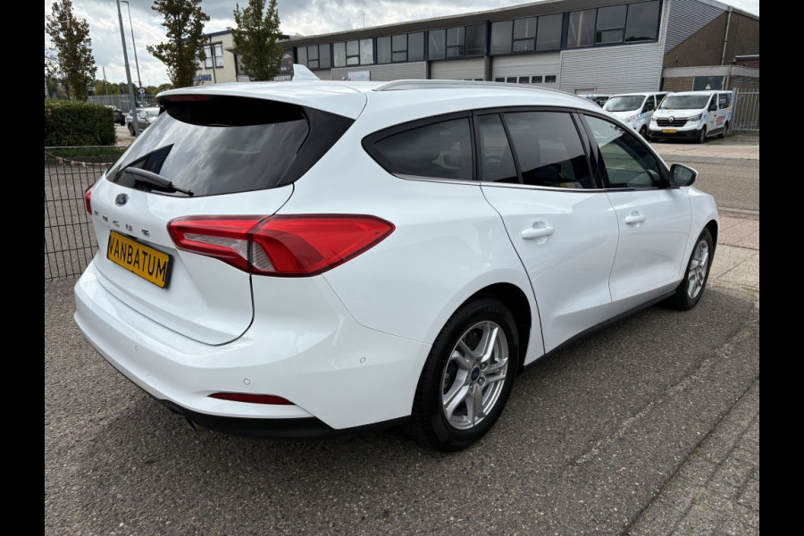 Ford FOCUS Wagon 1.0 EcoBoost Titanium Business