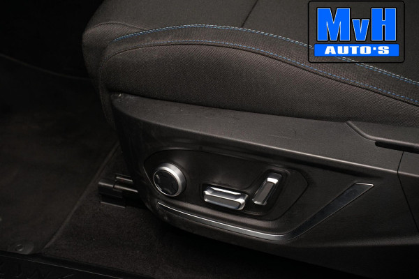 Lynk & Co 01 1.5 Plug-in Hybride|FULL BLACK XL|CAMERA|PANO|NAP