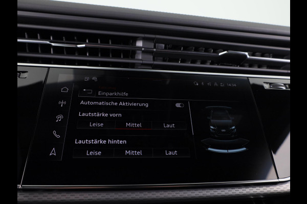 Audi Q8 60 TFSI e quattro Pro Line S Competition 490pk | Panoramadak | Head up display | Memory | Trekhaak | Massage stoelen | Assistentpakket Tour |