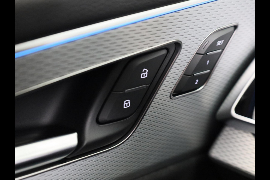 Audi Q8 60 TFSI e quattro Pro Line S Competition 490pk | Panoramadak | Head up display | Memory | Trekhaak | Massage stoelen | Assistentpakket Tour |