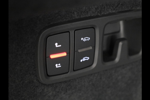 Audi Q8 60 TFSI e quattro Pro Line S Competition 490pk | Panoramadak | Head up display | Memory | Trekhaak | Massage stoelen | Assistentpakket Tour |