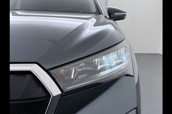 Škoda ENYAQ iV 80 204pk Leer+St+Verwarmd Pano-dak Trekhaak Adaptive Cruise PDC-a+v S.O.H. 94% 360°Camera 20"lm Apple Carplay Android Auto Luxus DAB Stuurverwarming Led Lmv Keyless Infotainment Plus Assistentie Plus Comfort-pakket 1e Eigenaar Origineel Nederlandse Auto Nieuwprijs €57.155,- 1.000kg trekvermogen!