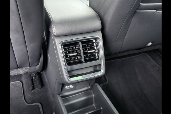 Škoda ENYAQ iV 80 204pk Leer+St+Verwarmd Pano-dak Trekhaak Adaptive Cruise PDC-a+v S.O.H. 94% 360°Camera 20"lm Apple Carplay Android Auto Luxus DAB Stuurverwarming Led Lmv Keyless Infotainment Plus Assistentie Plus Comfort-pakket 1e Eigenaar Origineel Nederlandse Auto Nieuwprijs €57.155,- 1.000kg trekvermogen!