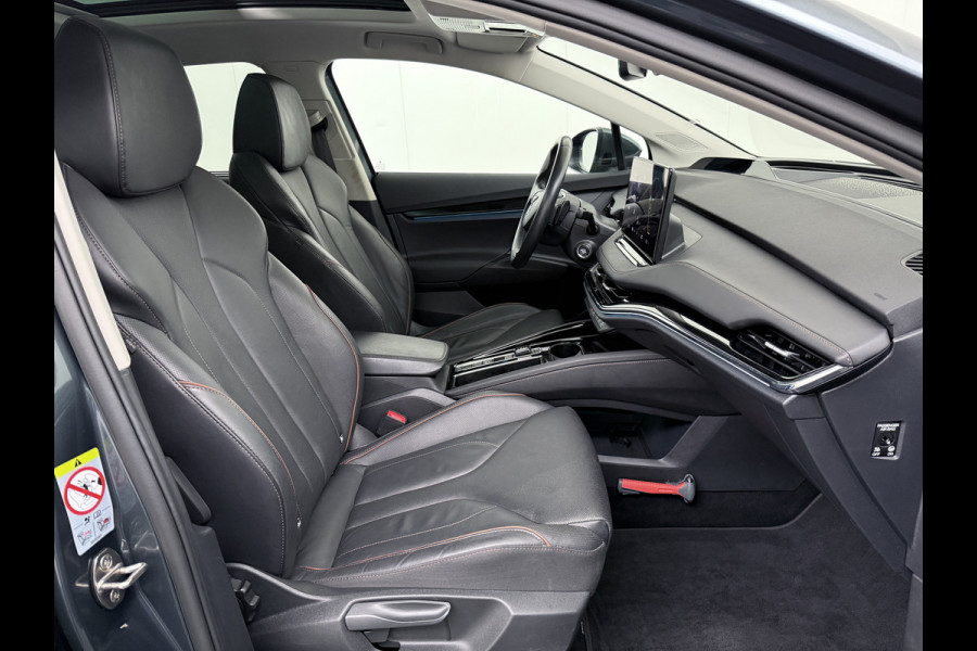 Škoda ENYAQ iV 80 204pk Leer+St+Verwarmd Pano-dak Trekhaak Adaptive Cruise PDC-a+v S.O.H. 94% 360°Camera 20"lm Apple Carplay Android Auto Luxus DAB Stuurverwarming Led Lmv Keyless Infotainment Plus Assistentie Plus Comfort-pakket 1e Eigenaar Origineel Nederlandse Auto Nieuwprijs €57.155,- 1.000kg trekvermogen!