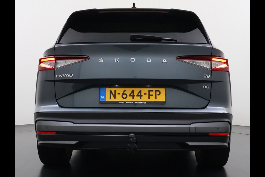 Škoda ENYAQ iV 80 204pk Leer+St+Verwarmd Pano-dak Trekhaak Adaptive Cruise PDC-a+v S.O.H. 94% 360°Camera 20"lm Apple Carplay Android Auto Luxus DAB Stuurverwarming Led Lmv Keyless Infotainment Plus Assistentie Plus Comfort-pakket 1e Eigenaar Origineel Nederlandse Auto Nieuwprijs €57.155,- 1.000kg trekvermogen!