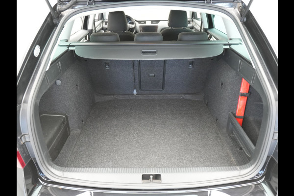 Škoda Octavia Combi 1.5 TSI 150pk DSG Greentech Business Edition Plus Navigatie Stoelverwarming Canton Clima 104