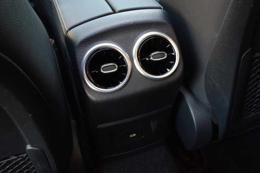 Mercedes-Benz A-Klasse 250 e Luxury Line|Dak|Sfeer|Trekhaak|Orig.NL.