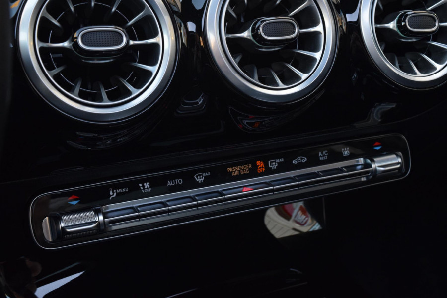 Mercedes-Benz A-Klasse 250 e Luxury Line|Dak|Sfeer|Trekhaak|Orig.NL.