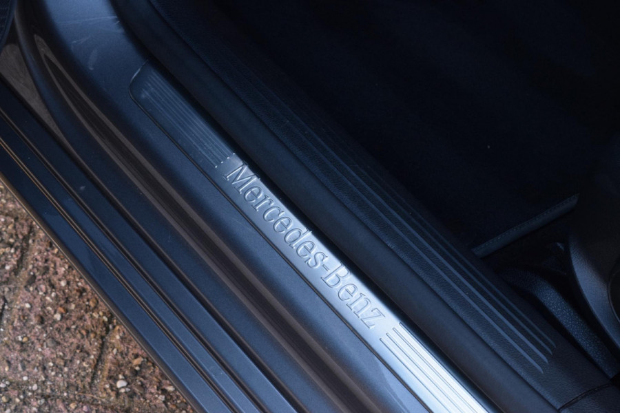 Mercedes-Benz A-Klasse 250 e Luxury Line|Dak|Sfeer|Trekhaak|Orig.NL.