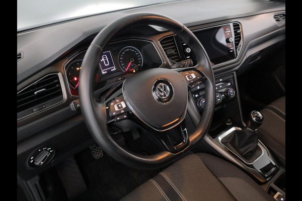 Volkswagen T-Roc 1.0 TSI Style 115pk 6bak| Navi| 17'LM-velgen| Camera| Clioma