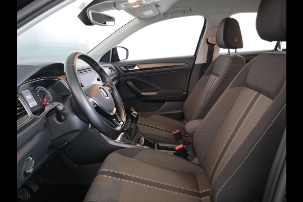 Volkswagen T-Roc 1.0 TSI Style 115pk 6bak| Navi| 17'LM-velgen| Camera| Clioma