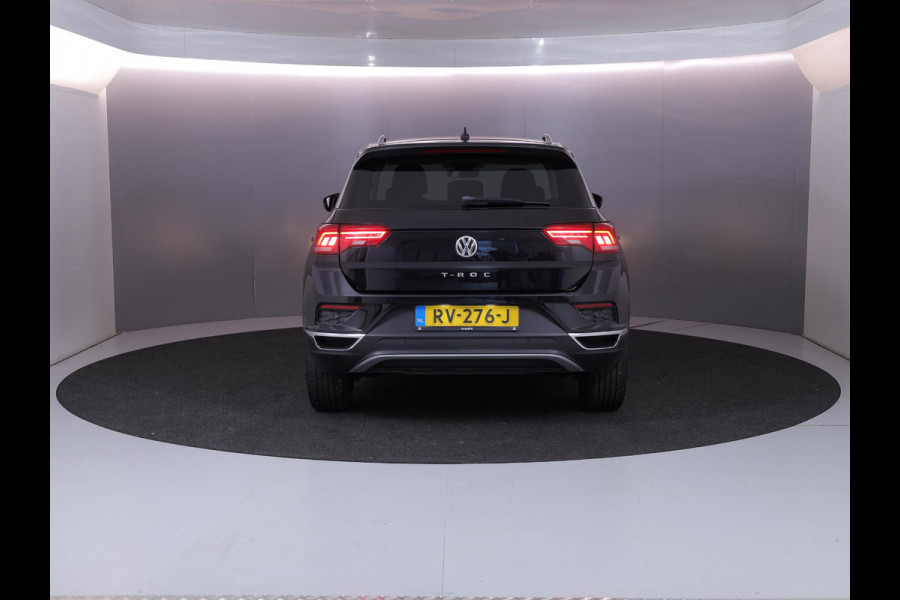 Volkswagen T-Roc 1.0 TSI Style 115pk 6bak| Navi| 17'LM-velgen| Camera| Clioma