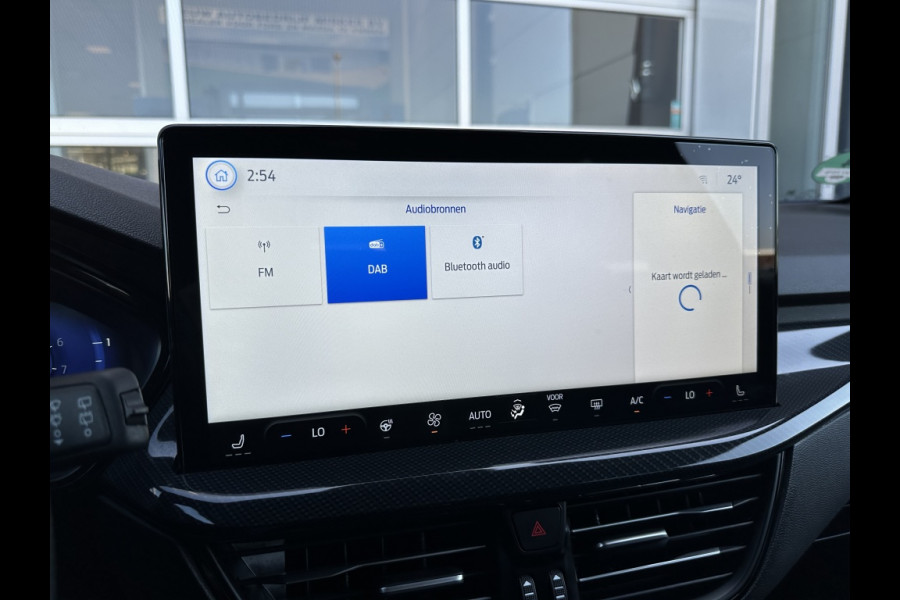 Ford FOCUS Wagon 1.0 EBH ST Line X TREKHAAK! DRIVERPACK! WINTERPACK!