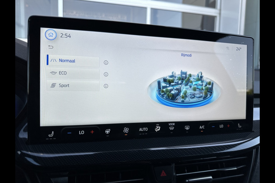 Ford FOCUS Wagon 1.0 EBH ST Line X TREKHAAK! DRIVERPACK! WINTERPACK!