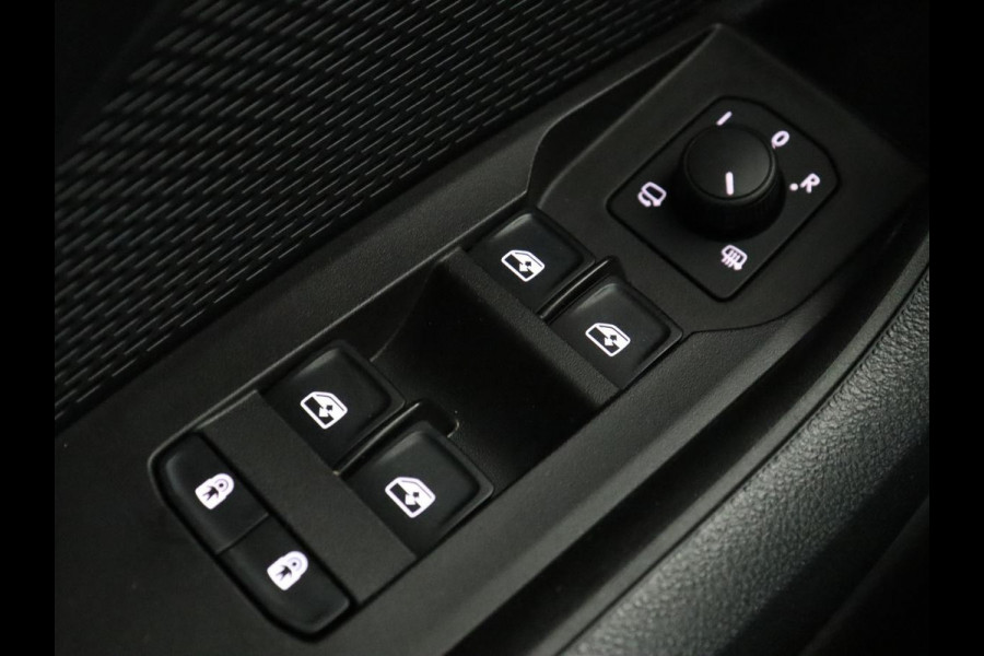 Škoda Octavia 1.0 TSI Business Edition | Carplay | Navigatie | Chroom Pakket | Parkeerhulp | Full LED | Getint glas | Climate control | Cruise control | Bluetooth | Virtual Cockpit | Keyless start | 18'' lichtmetalen velgen