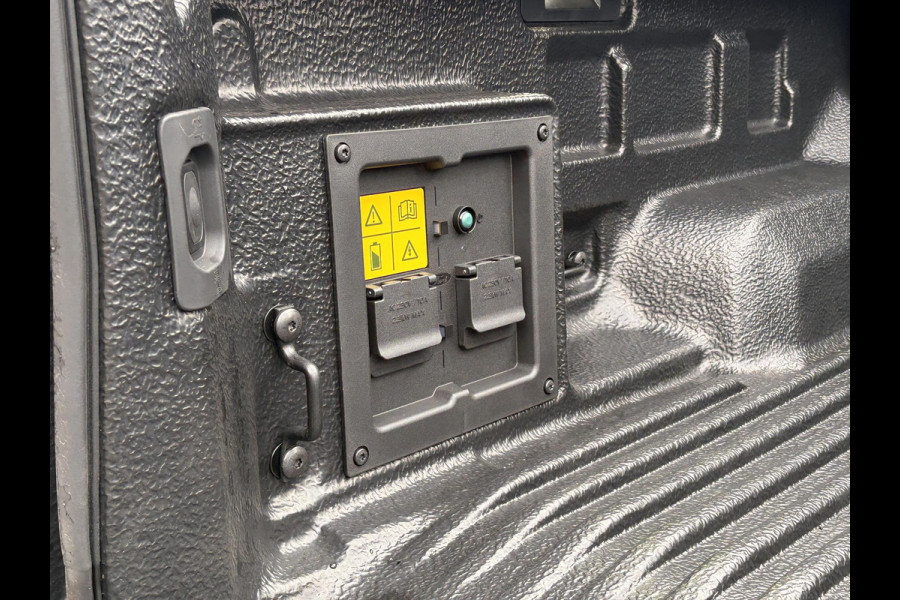 Ford Ranger 2.3 PHEV Wildtrak Double Cab | SCI |281pk | 5 persoons! | Technology Pack Plus Trailer | Cargo Area Pack | Power Rollertop | Prijs excl. BTW incl. BPM | laadkabel mode 3 16A