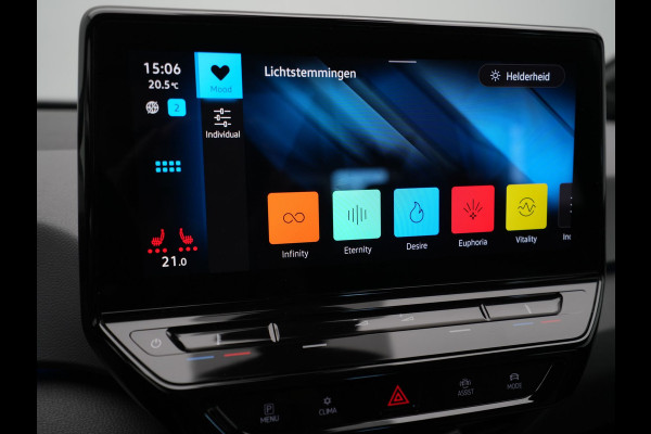 Volkswagen ID.3 Life 58 kWh 204pk Navigatie Stoelverwarming Acc Pdc 171