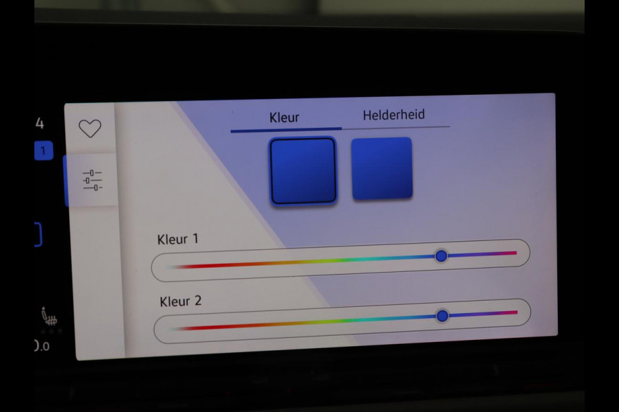 Volkswagen Golf 1.0 TSI Life | Trekhaak | Stoelverwarming | Camera | Carplay | Adaptive cruise | Stuurverwarming | Navigatie | Getint glas | Full LED | Climate control | Digital Cockpit | Sfeerverlichting