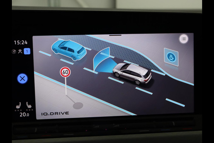 Volkswagen Golf 1.0 TSI Life | Trekhaak | Stoelverwarming | Camera | Carplay | Adaptive cruise | Stuurverwarming | Navigatie | Getint glas | Full LED | Climate control | Digital Cockpit | Sfeerverlichting