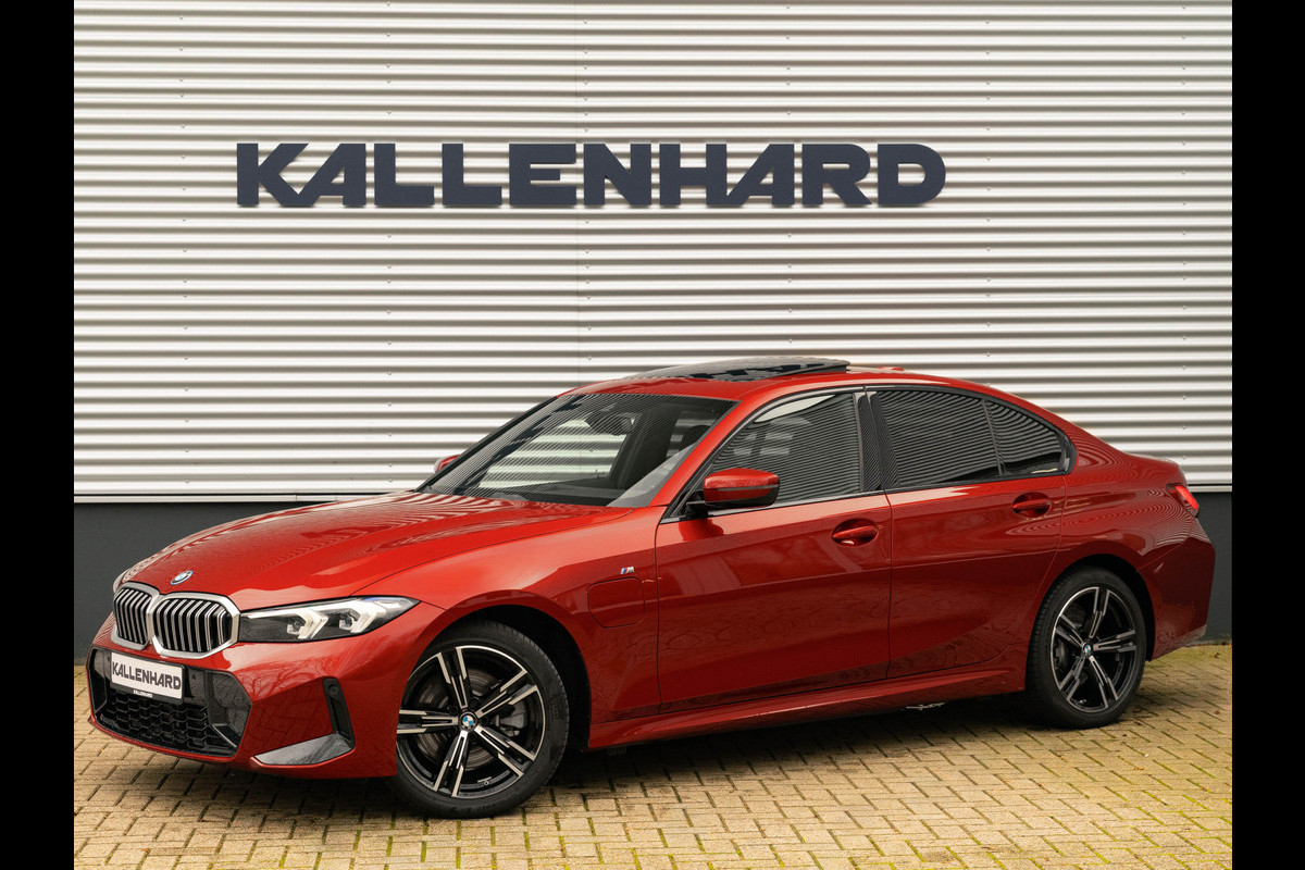 BMW 3-serie 330e M-Sport - LCI 2 - Schuifdak - Trekhaak - Widescreen - Hifi - Camera