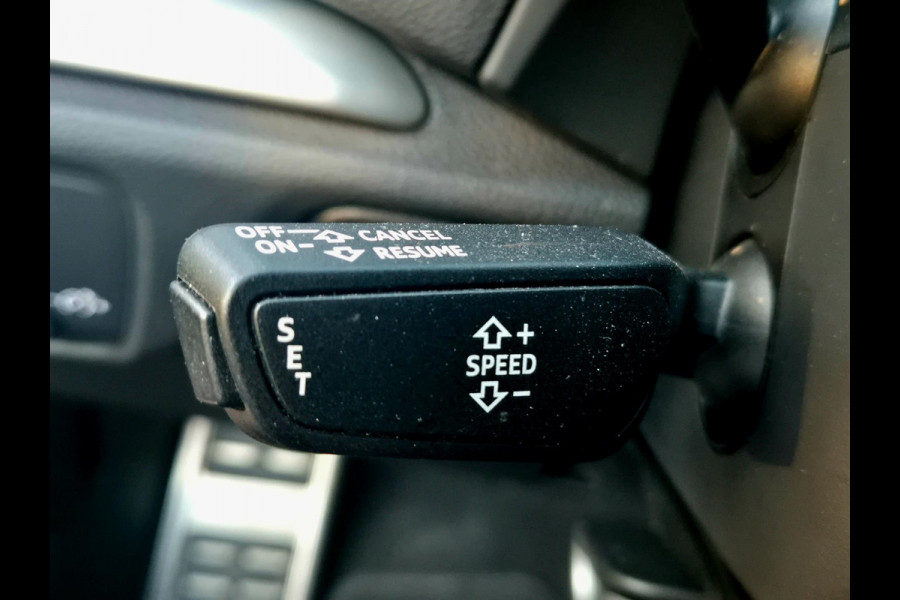 Audi A3 Sportback 35 TFSI S Line . Panoramadak . Matrix . 54000 km