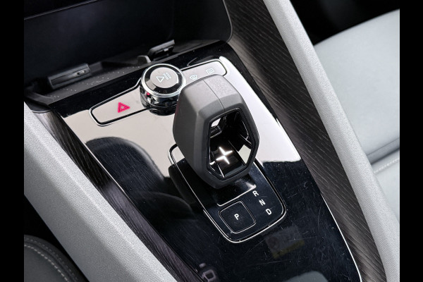 Polestar 2 AUT. 408 pk 0-100 4,7Sec AWD Long Range Dual Motor 78kWh Pano-Dak Electr.Stoelen+Geheugen+Verwarmd+Achterbank+Stuur Adaptive-Cru SOH 93% Verkeersbord detectie Regen-Lichtsensor Virtual-Cockpit Home-Link Bots waarschuwing Autonoom-Rem Lane Assist Keyless Connected 11KW AC laden tot 150kw DC Laden 4x4 1e Eigenaar Volledig Volvo_Polestar-Dealer Onderhouden Origineel Nederlandse Auto 1.500kg Trekvermogen 660Nm! € 60.000 nieuw!