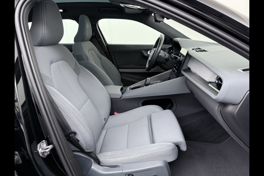 Polestar 2 AUT. 408 pk 0-100 4,7Sec AWD Long Range Dual Motor 78kWh Pano-Dak Electr.Stoelen+Geheugen+Verwarmd+Achterbank+Stuur Adaptive-Cru SOH 93% Verkeersbord detectie Regen-Lichtsensor Virtual-Cockpit Home-Link Bots waarschuwing Autonoom-Rem Lane Assist Keyless Connected 11KW AC laden tot 150kw DC Laden 4x4 1e Eigenaar Volledig Volvo_Polestar-Dealer Onderhouden Origineel Nederlandse Auto 1.500kg Trekvermogen 660Nm! € 60.000 nieuw!