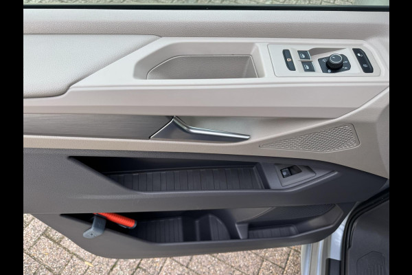 Volkswagen Multivan 1.4 eHybrid L2H1 Style Cruise control Climate control v/a Navigatie Apple / Android Flexibel interieur