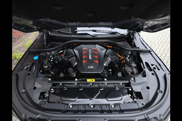 BMW XM PHEV 30 kWh | Drivers Pack - Trekhaak - 23" Vossen