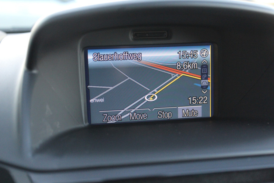 Ford Fiesta 1.0-100pk EcoBoost Titanium. Nette en erg goed onderhouden Ford Fiesta. Airco, navigatie, telefoonvoorb., LM wielen, cruise control, parkeersensoren achter etc.