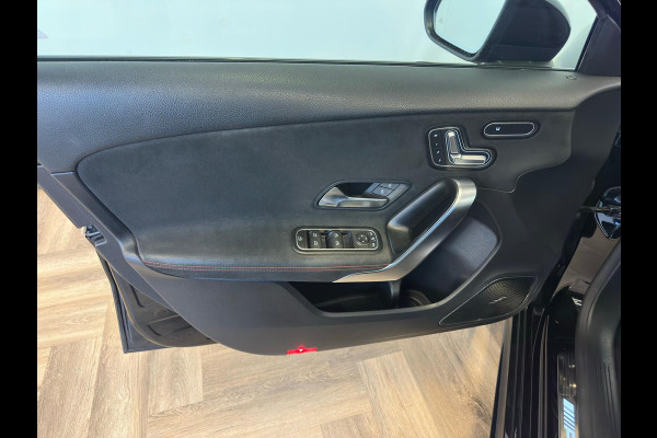 Mercedes-Benz A-Klasse AMG 35 4MATIC |PANO|KUIPST|DEALER ONDERHOUDEN