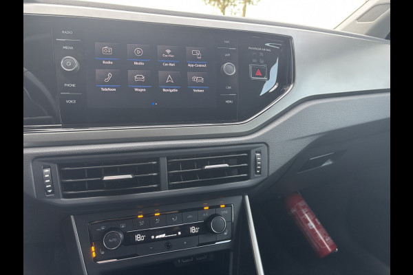 Volkswagen Polo 1.0 TSI Highline Business | Parkeer Sensoren | Stoelverwarming | Navi | Cruise