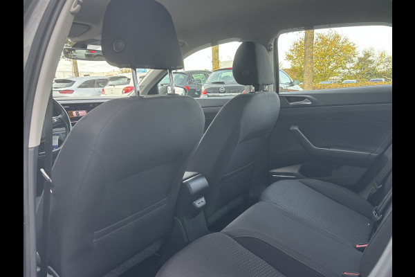 Volkswagen Polo 1.0 TSI Highline Business | Parkeer Sensoren | Stoelverwarming | Navi | Cruise