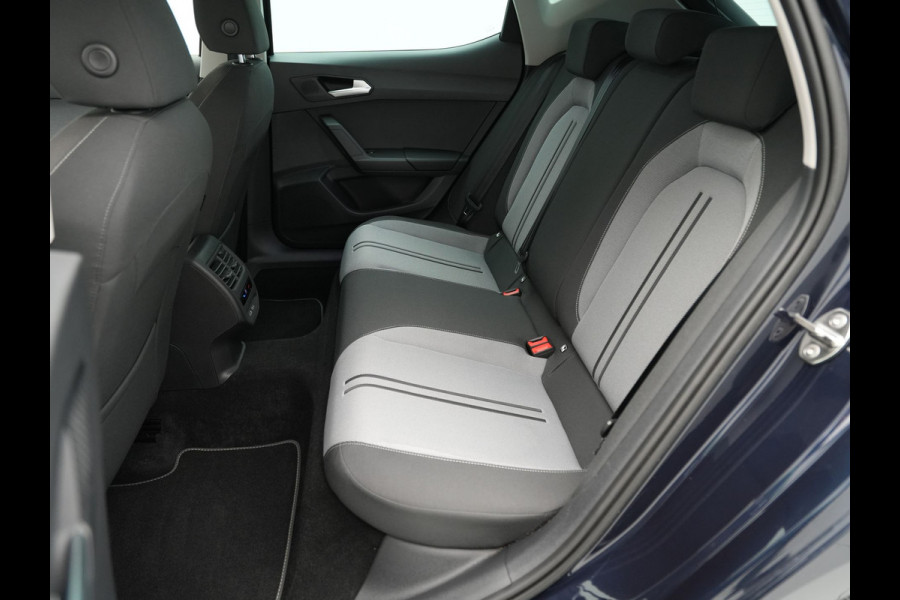 Seat Leon 1.0 eTSI 110 pk DSG Style Business Intense Navigatie Clima Camera Stoelverwarming Parkassist 220