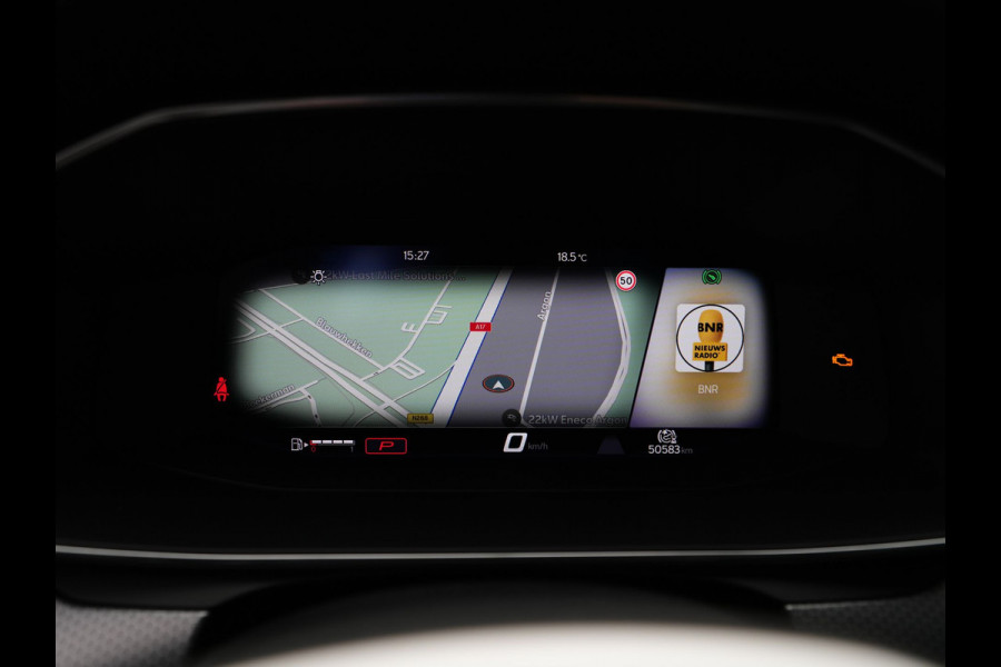 Seat Leon 1.0 eTSI 110 pk DSG Style Business Intense Navigatie Clima Camera Stoelverwarming Parkassist 220