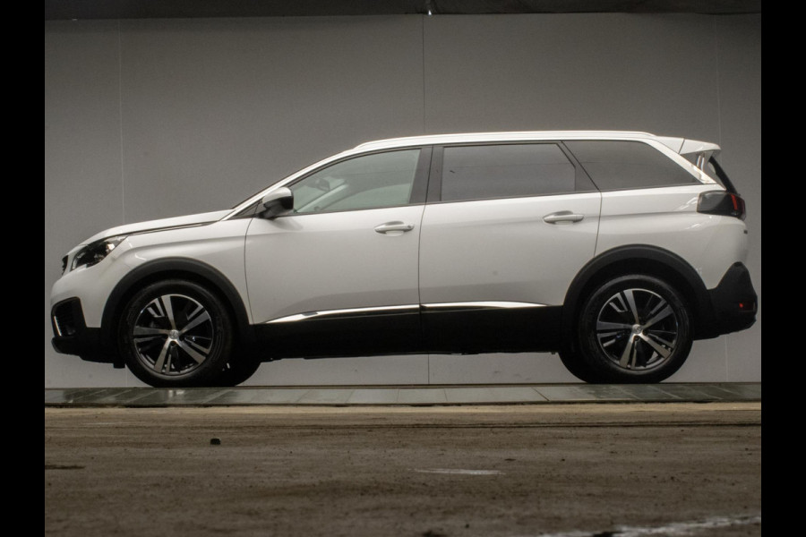 Peugeot 5008 1.2 PureTech Allure Sport (APPLE CARPLAY,NAVI,CRUISE,LED,CAMERA,STOELVERWARMING,ELECTRISCHE STOELEN,NETTESTAAT)