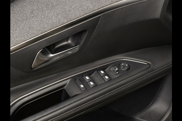 Peugeot 5008 1.2 PureTech Allure Sport (APPLE CARPLAY,NAVI,CRUISE,LED,CAMERA,STOELVERWARMING,ELECTRISCHE STOELEN,NETTESTAAT)