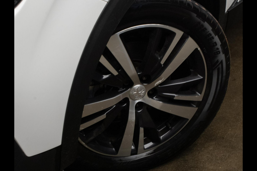 Peugeot 5008 1.2 PureTech Allure Sport (APPLE CARPLAY,NAVI,CRUISE,LED,CAMERA,STOELVERWARMING,ELECTRISCHE STOELEN,NETTESTAAT)