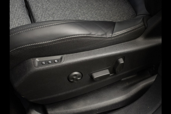 Peugeot 5008 1.2 PureTech Allure Sport (APPLE CARPLAY,NAVI,CRUISE,LED,CAMERA,STOELVERWARMING,ELECTRISCHE STOELEN,NETTESTAAT)